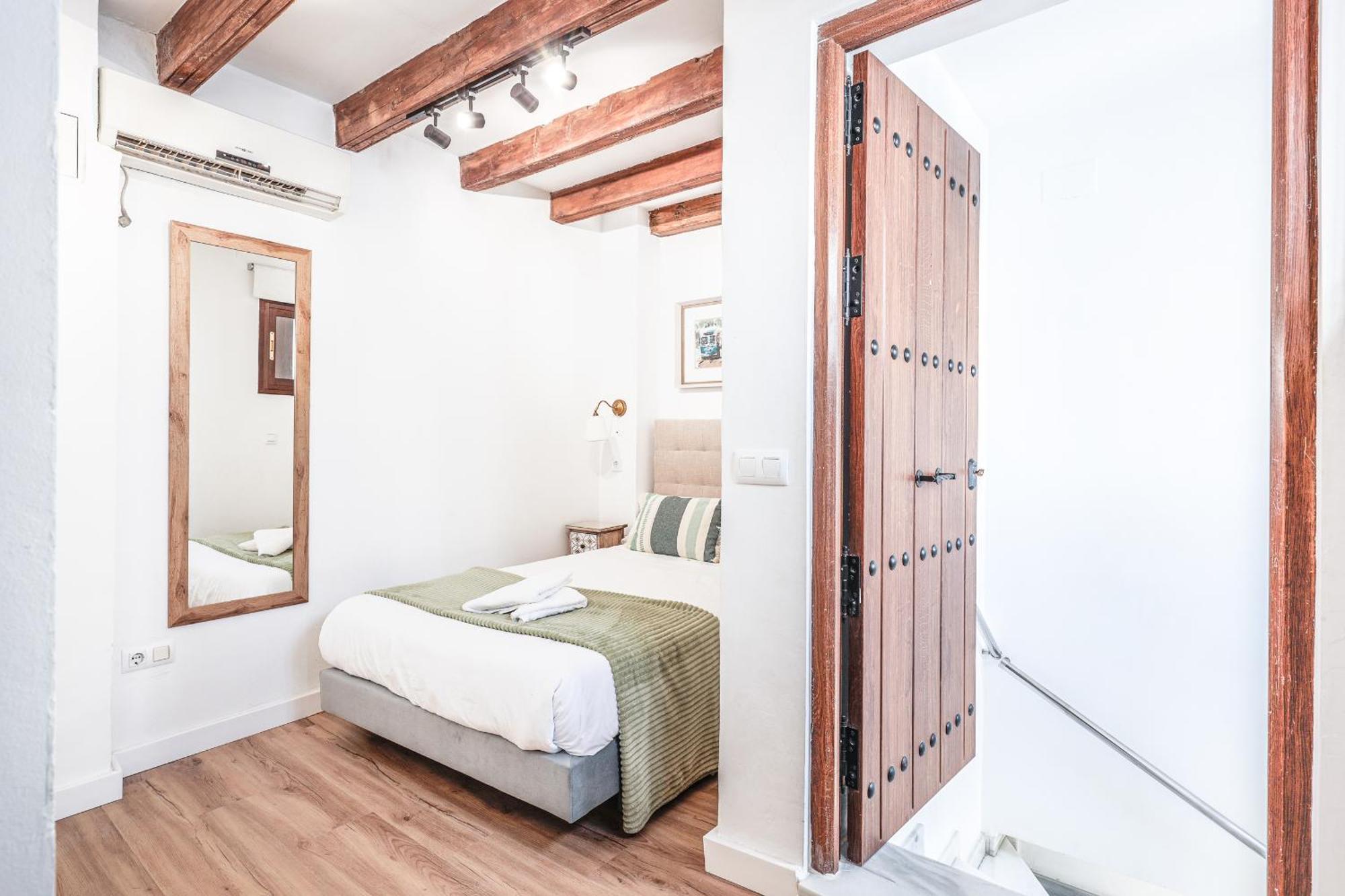 Bonito Duplex Con Terraza Calle Feria *